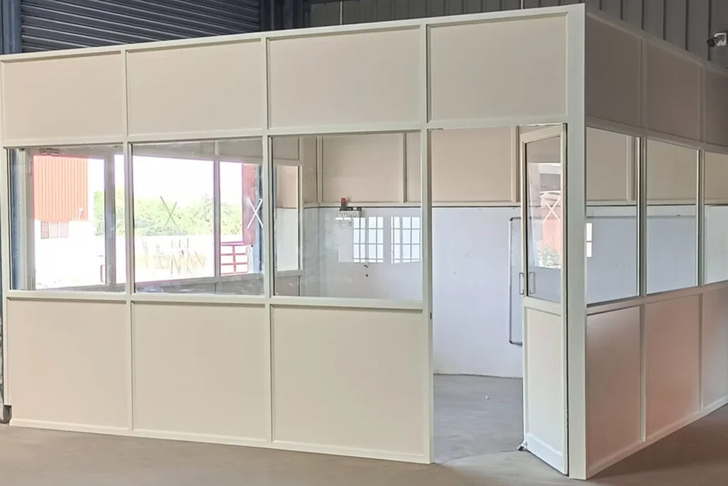 Aluminum Partions Work