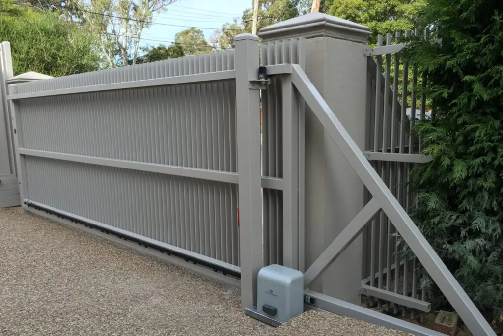 Cantilever Gates copy 2