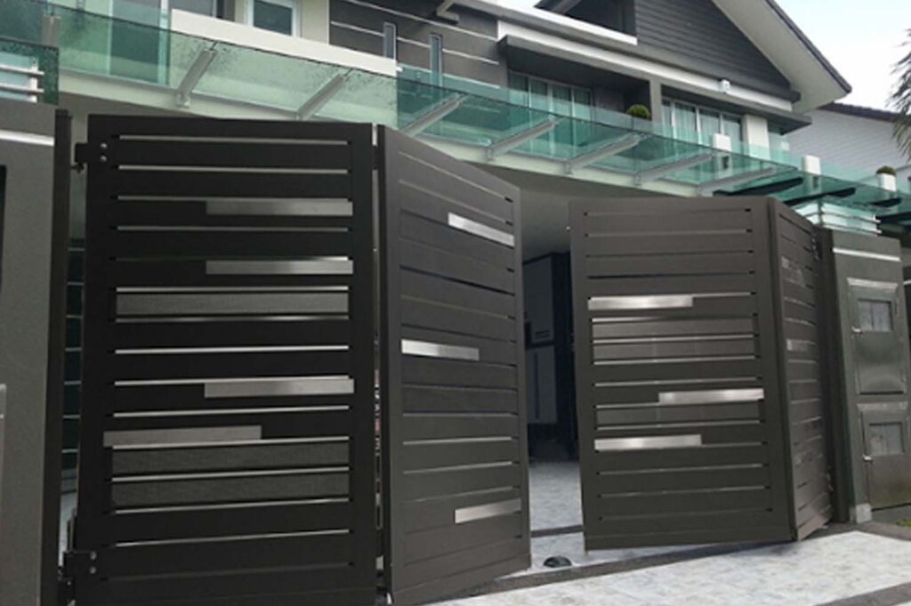 Tri-Folding Gate copy 2